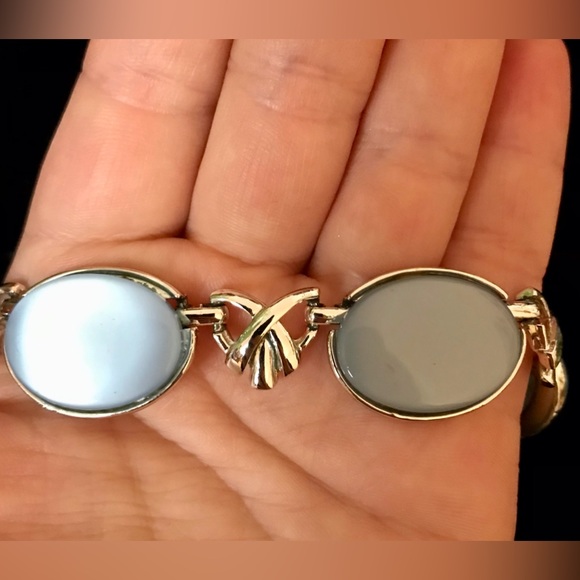 Vintage Coro Powder Blue And Silver Tone Hook Closure Choker Necklace 16.5” - Picture 6 of 11